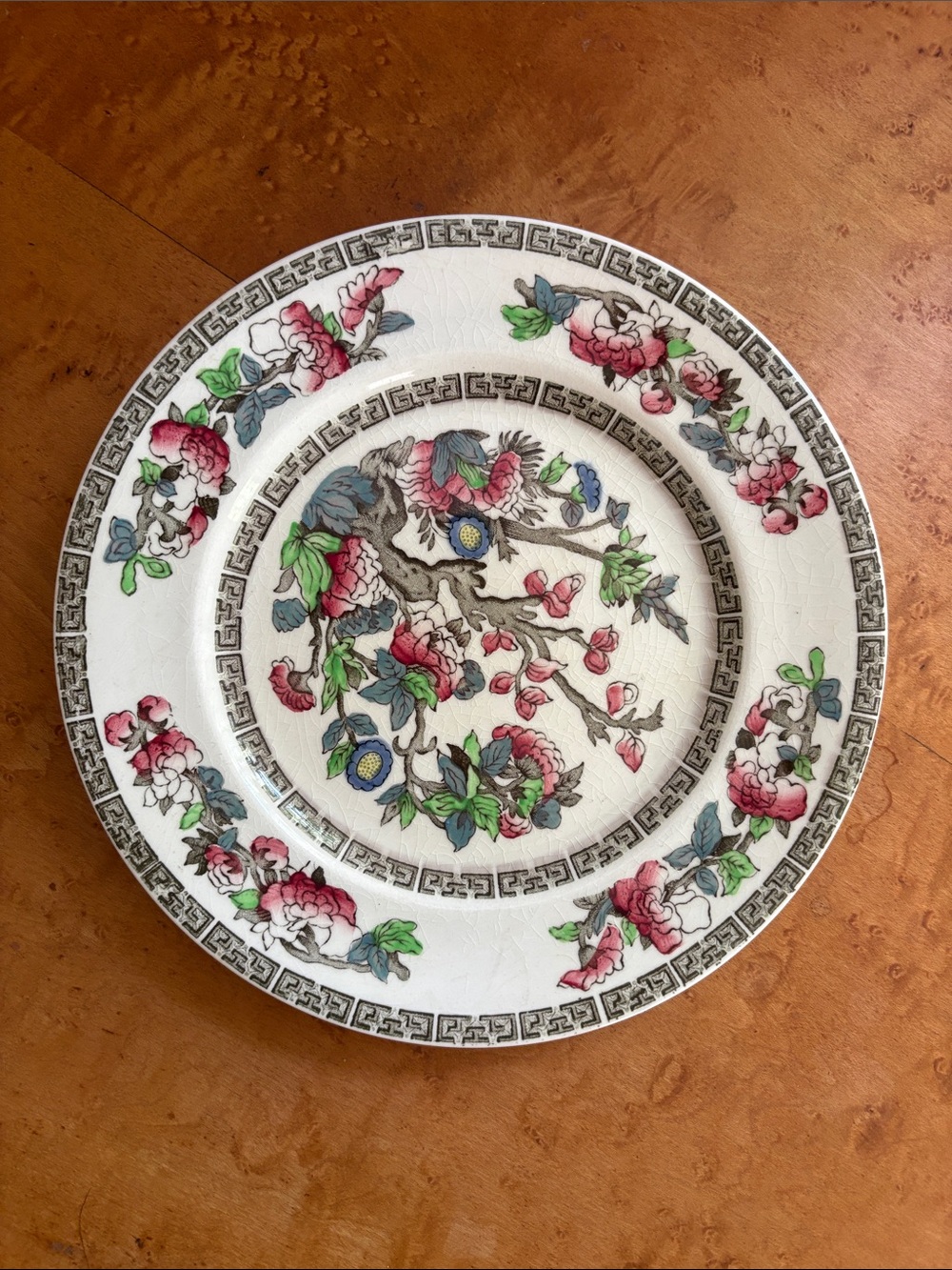 Vintage Johnson Brothers Indian Tree pattern plate made in England